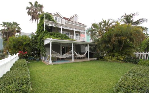 RENTED Sandyport Drive, Sandyport