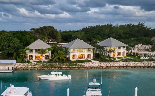 UNDER ACCEPTED OFFER Briland Club & Marina, Coral Cottage