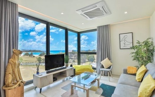 High-rise Luxury Condo Mullet Bay