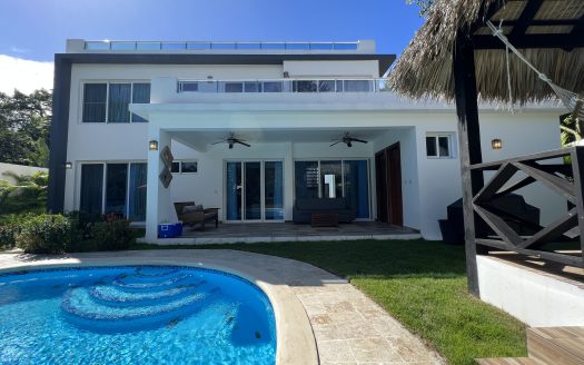 Gorgeous luxury 5 bed villa oceanfront residential in Cabarete