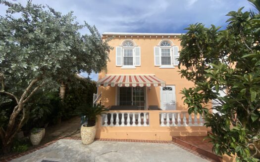 Semi-detached house in Spanish Point