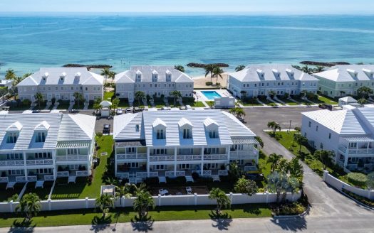 Nassau Townhouse For Sale