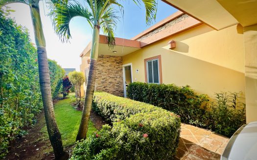 Stunning Modern Villa: 2-Bed, 2.5-Bath Oasis in Paradise